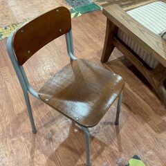 【愛品館 市原店】残り2台！　コクヨ学校机＆椅子セットの画像