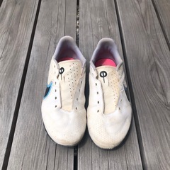NIKE トレーニングシューズ　21.5cm