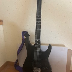 エレキギター　黒