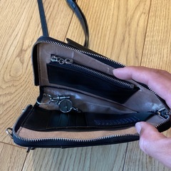 ブラックレザー スマホ&財布　ショルダーバッグの画像