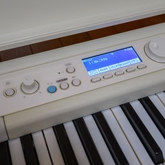 【中古完動品】カシオ LK-520 光る鍵盤＋純正AC＋Bluetoothアダプター付セット！【割引有】の画像