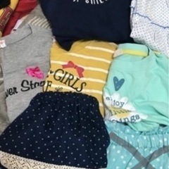 110-130センチ女子洋服　長袖長ズボンの画像