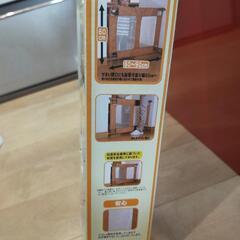 《最終値下げ》ベビーフェンス　ほぼ使用なし　赤ちゃん用フェンスの画像