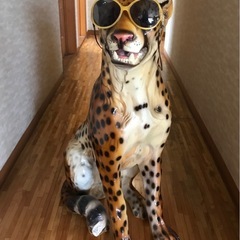 チーターの置物