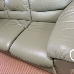 三人掛け　座り心地の良いソファの画像