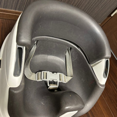 ingenuity 子ども椅子の画像