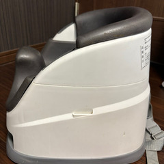 ingenuity 子ども椅子の画像