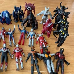 ウルトラマン　ソフビ25体セットの画像