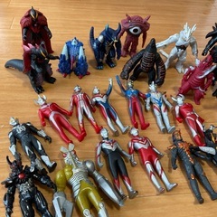 ウルトラマン　ソフビ25体セットの画像