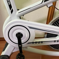 スピンバイク　エアロバイク　室内自転車　ダイエット
の画像