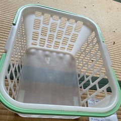 プラスチックのカゴあげます