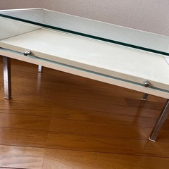 ガラス ローテーブル(取引中）の画像