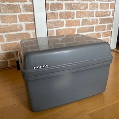 カブ　ホンダ　純正　キャリアボックス　原付 の画像
