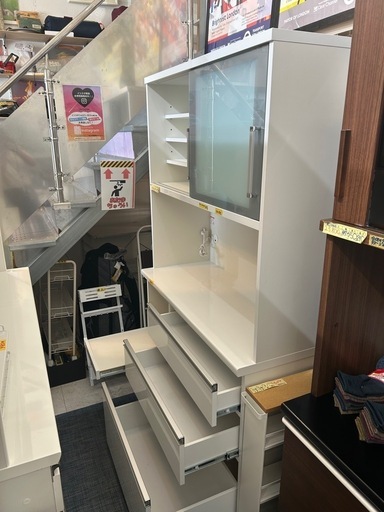 値下げしました！配達可【キッチンボード】【食器棚】【収納