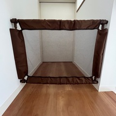 ベビーゲート　ブラウン