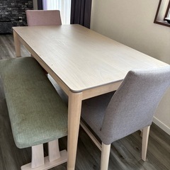 ダイニング家具　机　椅子　