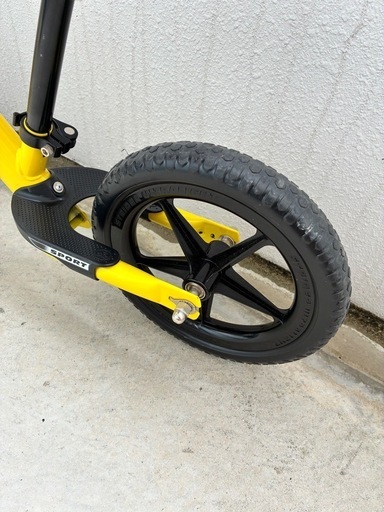 ストライダースポーツモデル12インチ ヘルメット 膝あて