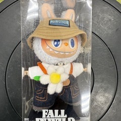 ラブブ POPMART FALL IN WILD