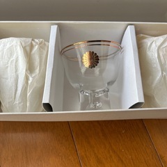 【未使用】天皇陛下菊花紋　ガラス酒器セットの画像