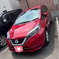 日産　ニッサン　ノート