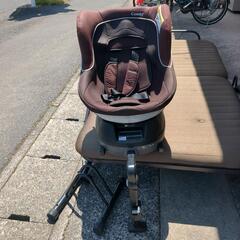 Combi チャイルドシート 茶色 ネーム lite ISOFIXシリーズ 説明書あり 【浜村鹿野温泉ICから3分 買取本舗、 宮本リサイクル 営業時間9～19時 定休日水曜のみ←連絡できませんm(_ _)m】の画像