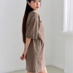 SHEIN✧︎スローガングラフィックDAZYドロップショルダーTシャツドレス サンドレスの画像