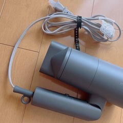 美品　アイリスオーヤマ　ドライヤー