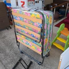 折りたたみベッド (天使の眠り) 未使用品  イタリア製  花柄...