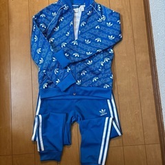 adidas ジャージ上下130センチ