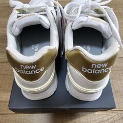 【new balance】未使用品スニーカー 22.5cmの画像