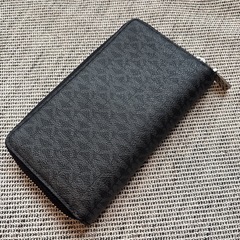 美品　MICHAELKORS 総柄　財布　②の画像