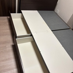 セミダブルベッド 収納付き！