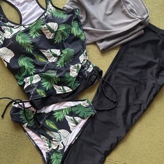 【新品】Ｌサイズ　水着タンクトップ&パンツ　レギンス　サンシェード　