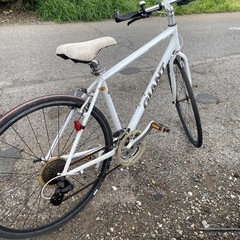 クロスバイク本体アルミです
の画像