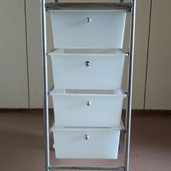 4段プラケース