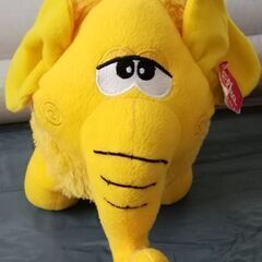 ぬいぐるみ⑯　黄色のゾウ
