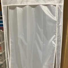 ワードローブ　白の画像