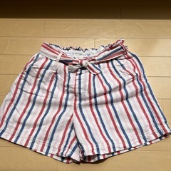 子ども服まとめ売り。長そでシャツ、花柄トップス、スカートの画像