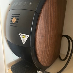 木目のオシャレなバリスタ