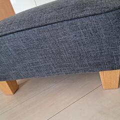 大き目のオットマンの画像