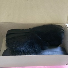 ファーサンダルの画像