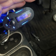 高音質 FMトランスミッター シガーソケット　車用
の画像