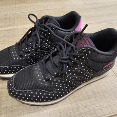 【new balance】未使用品スニーカー 22cmの画像
