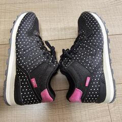 【new balance】未使用品スニーカー 22cmの画像