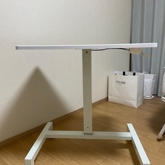 キャスター机