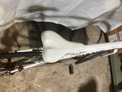 整備済＞ジャイアント・エスケープR3・サイズM 3×8段変速・ホワイト