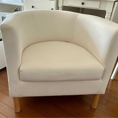 IKEA 肘かけ付ソファー