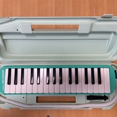 鍵盤ハーモニカ　メロディオン