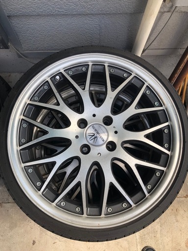 ロクサーニ　車　ホイール　パーツ　タイヤ