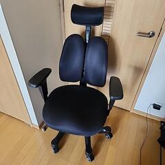 デュオレスト　オフィスチェア　定価8万円